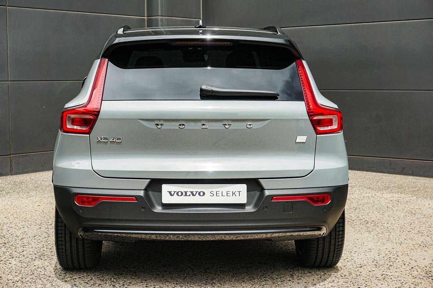 Volvo  XZ MY24 Recharge AWD Twin Pure Electric