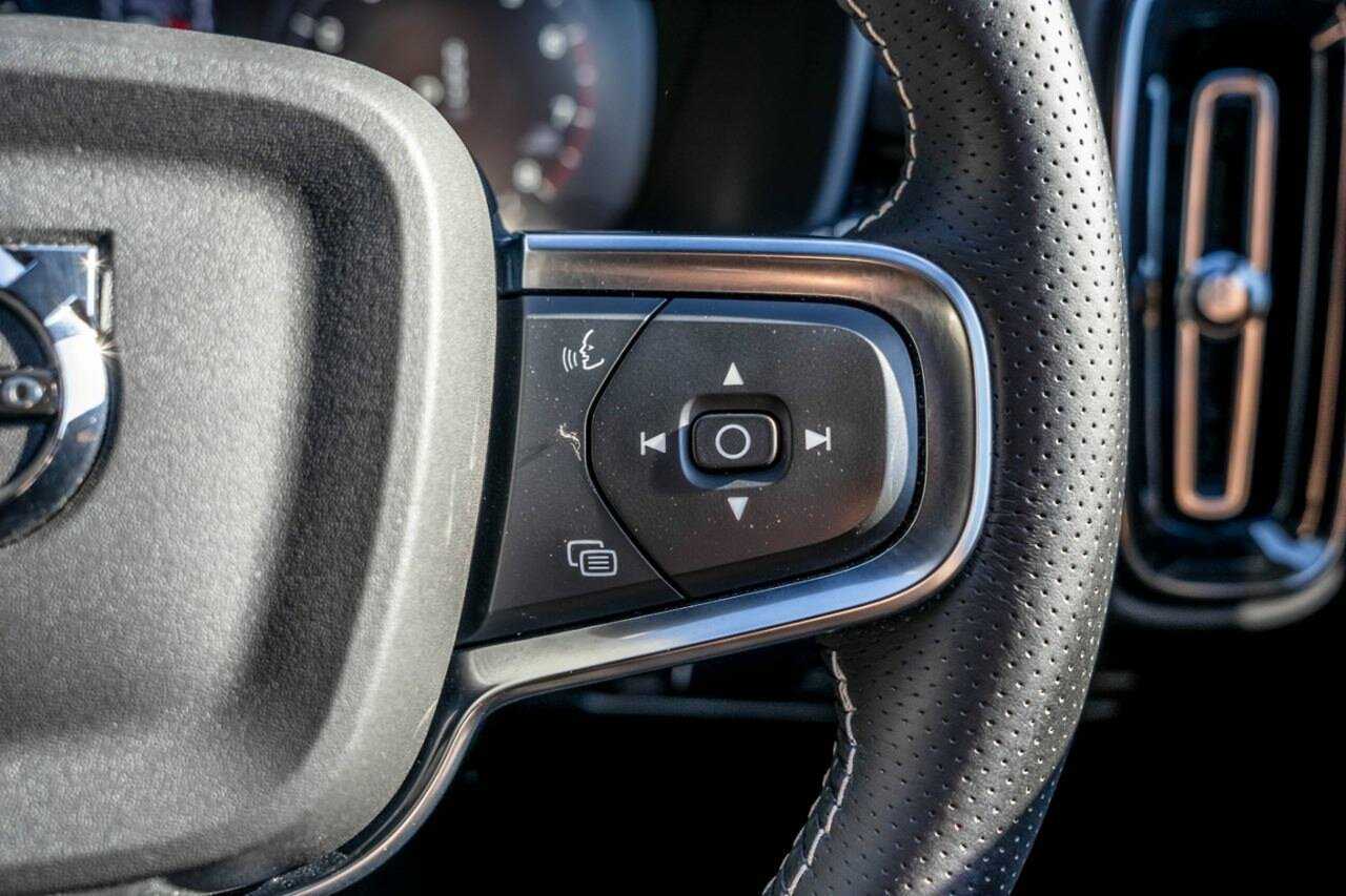 Volvo  XC40 R-Design, T5 Petrol AWD (185 kW)