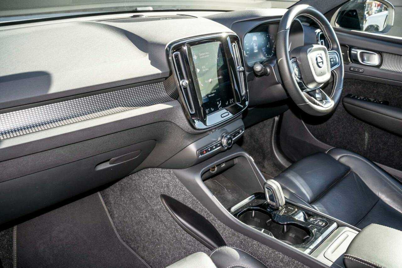 Volvo  XC40 R-Design, T5 Petrol AWD (185 kW)