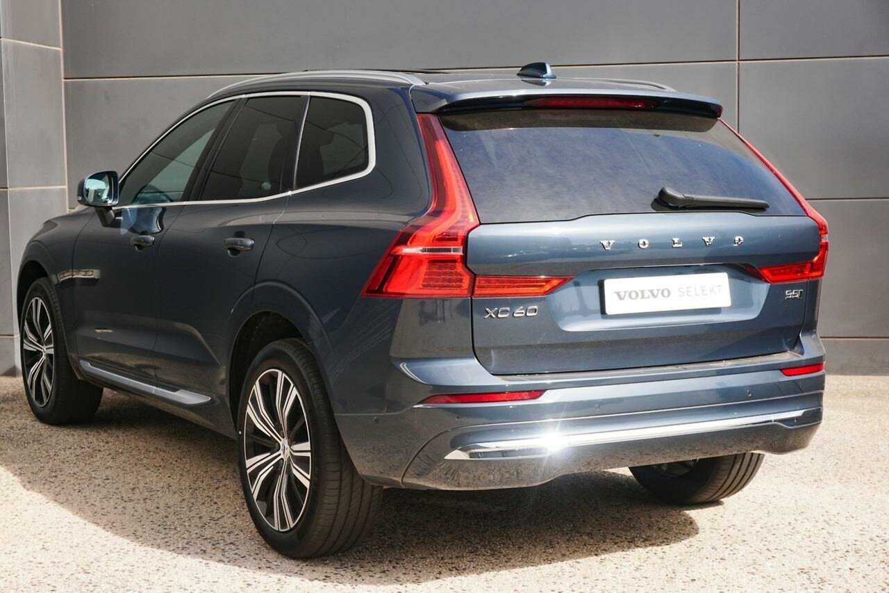 Volvo  UZ MY25 Ultra B5 AWD Bright