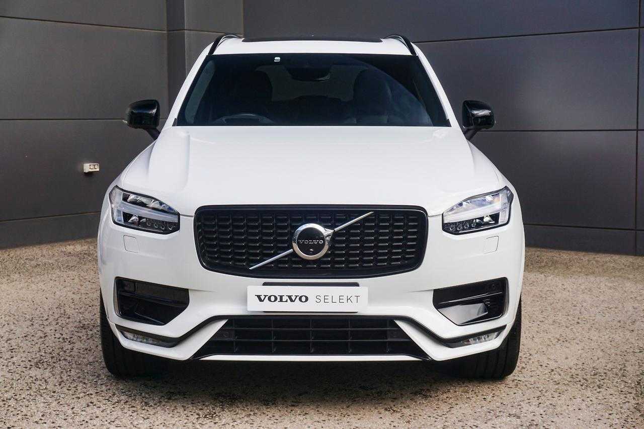 Volvo  XC90 R-Design, T6 AWD (235 kW), Seven individual seats