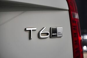 Volvo  XC90 R-Design, T6 AWD (235 kW), Seven individual seats