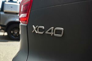 Volvo  XC40 Recharge R-Design, T5 plug-in hybrid