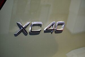 Volvo  XC40 Ultimate, B5 Mild Hybrid, Petrol, Dark