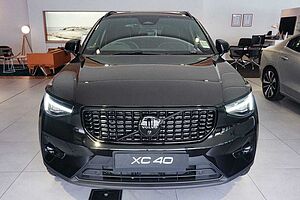 Volvo  XC40 Black Edition Ultra, B4 AWD Mild hybrid, Petrol