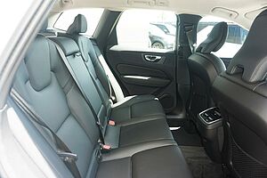 Volvo  XC60 Plus, B5 AWD Mild hybrid, Petrol