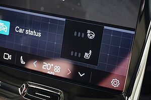 Volvo  UZ MY25 Plus T8 AWD Plug-In Hybrid