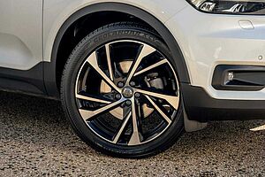 Volvo  XC40 R-Design, T5 Petrol AWD (185 kW)