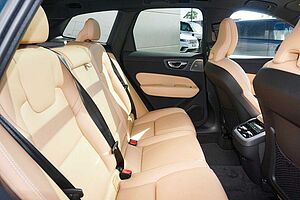 Volvo  UZ MY25 Ultra B5 AWD Bright