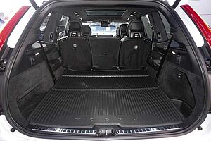 Volvo  XC90 R-Design, T6 AWD (235 kW), Seven individual seats