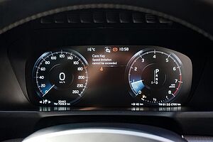 Volvo  XC90 R-Design, T6 AWD (235 kW), Seven individual seats