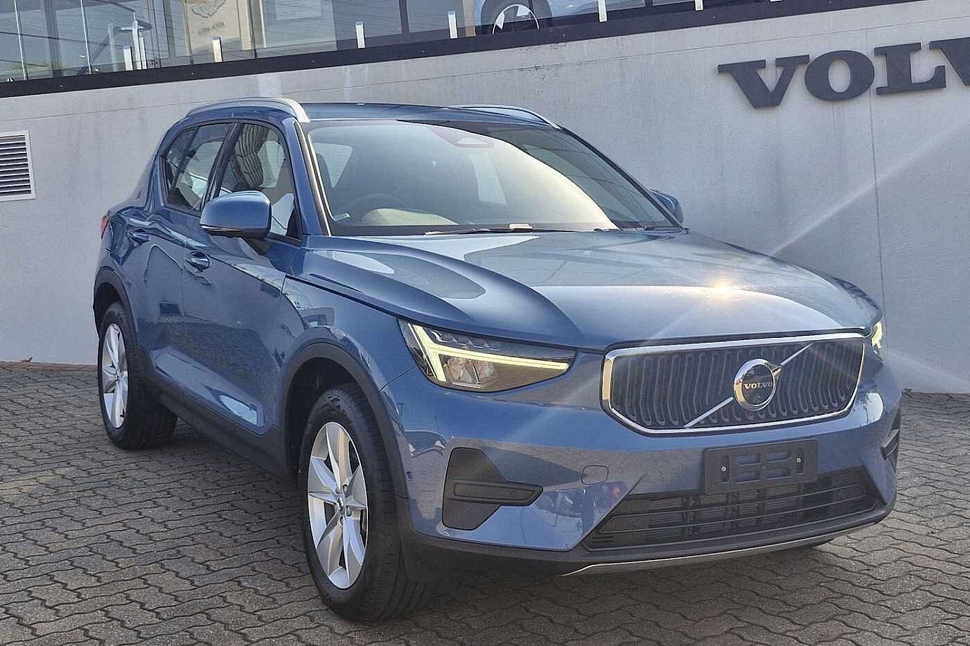 Volvo  XC40 Plus, B4 Mild Hybrid, Petrol