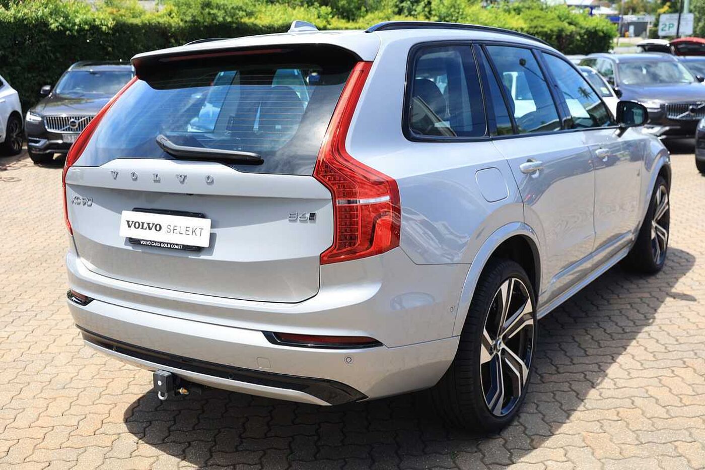 Volvo  XC90 Ultimate, B6 Mild Hybrid, Petrol, Dark, 7 Seats