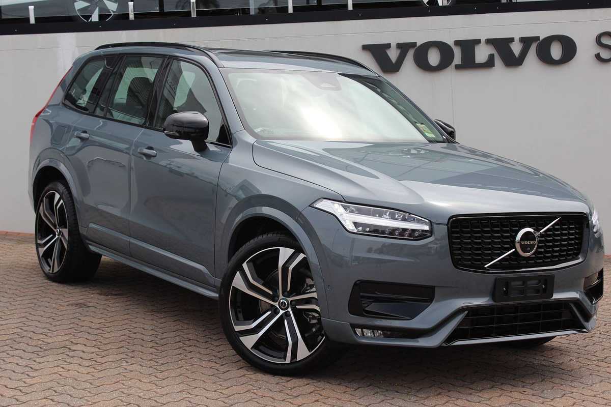 Volvo  XC90 Ultimate, B6 Mild Hybrid, Petrol, Dark, 7 Seats