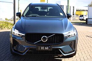 Volvo  XC60 Recharge Ultimate, T8 Plug-In Hybrid, Electric/Petrol, Dark