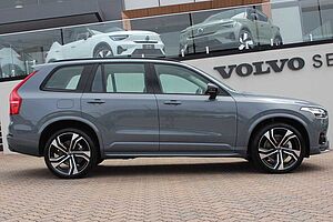 Volvo  XC90 Ultimate, B6 Mild Hybrid, Petrol, Dark, 7 Seats