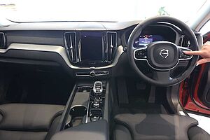 Volvo  XC60 Ultimate, B6 Mild Hybrid, Petrol, Dark