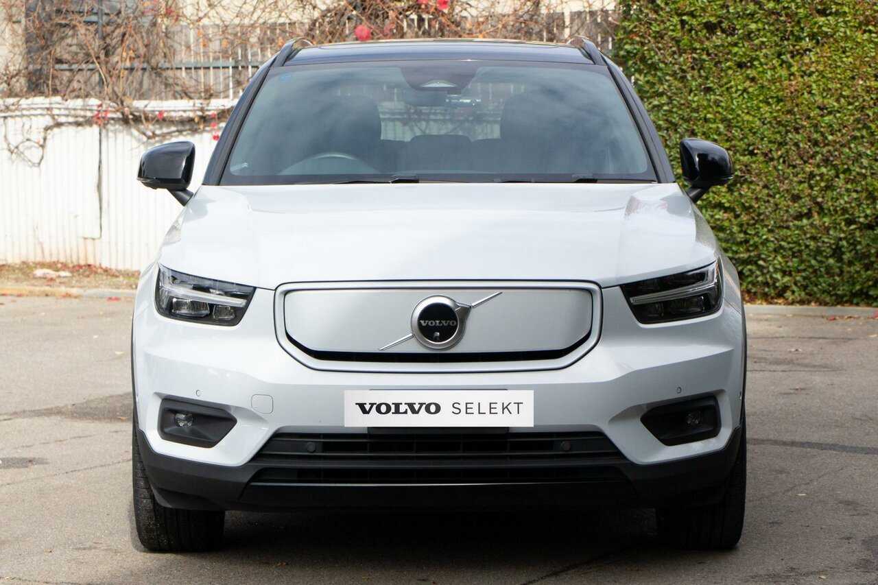 Volvo  XC40 Recharge Recharge Pro, Twin motor