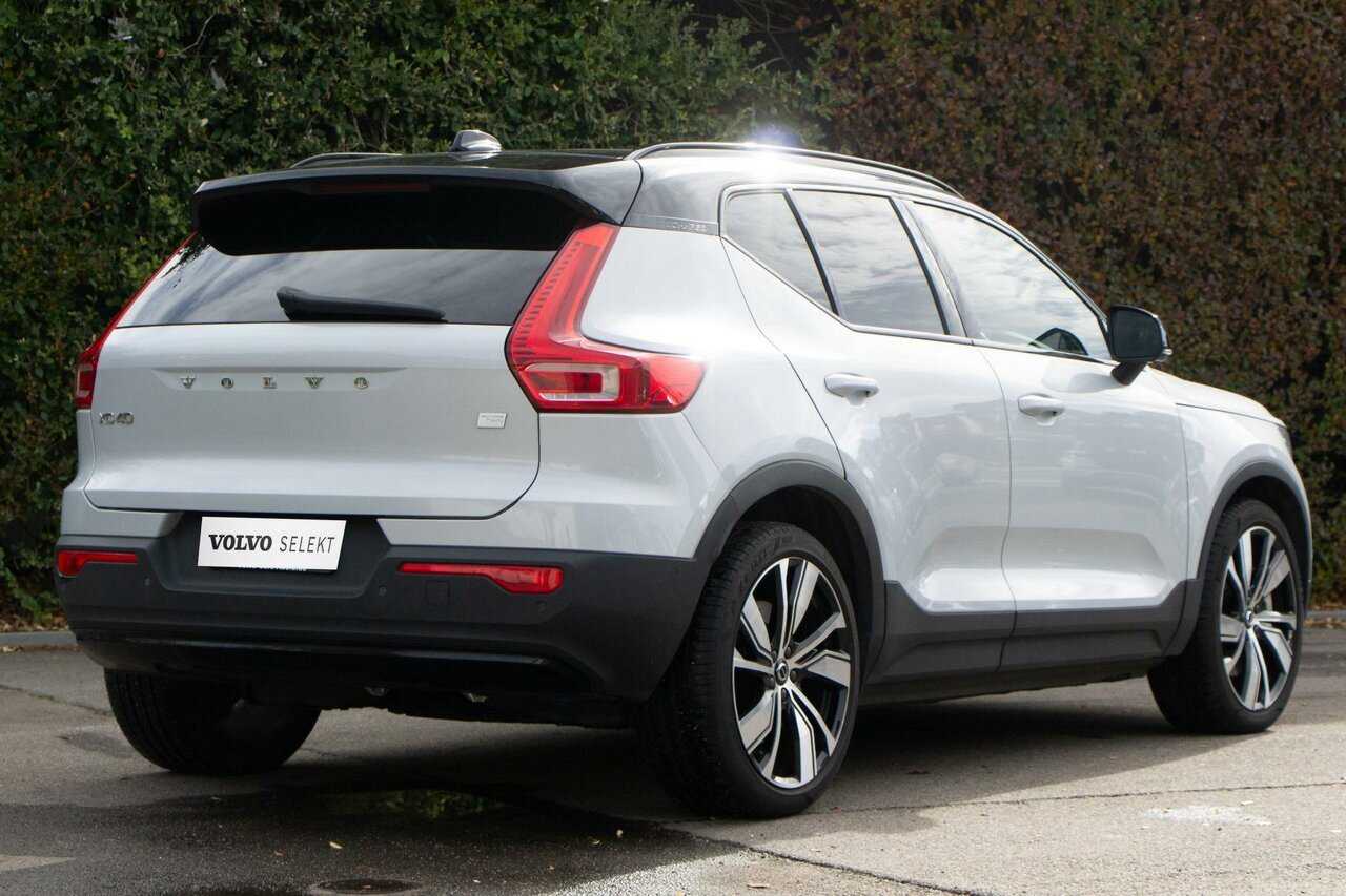 Volvo  XC40 Recharge Recharge Pro, Twin motor