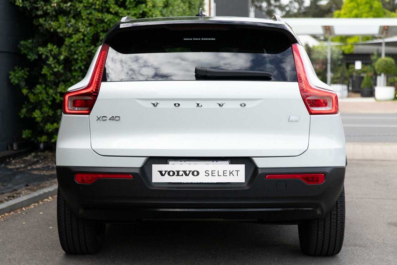 Volvo  XZ MY21 Recharge Plug-In Hybrid