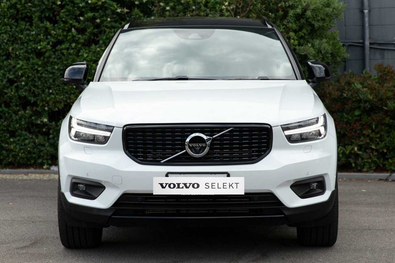 Volvo  XZ MY21 Recharge Plug-In Hybrid