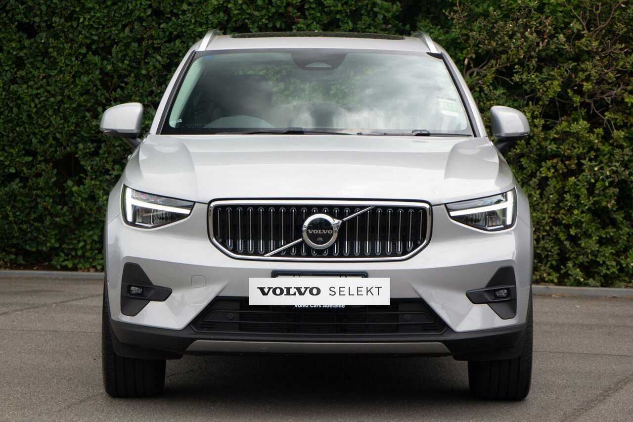 Volvo  XZ MY23 Ultimate B4 AWD Bright