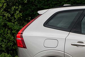 Volvo  XC60 Ultimate, B6 Mild Hybrid, Petrol, Dark