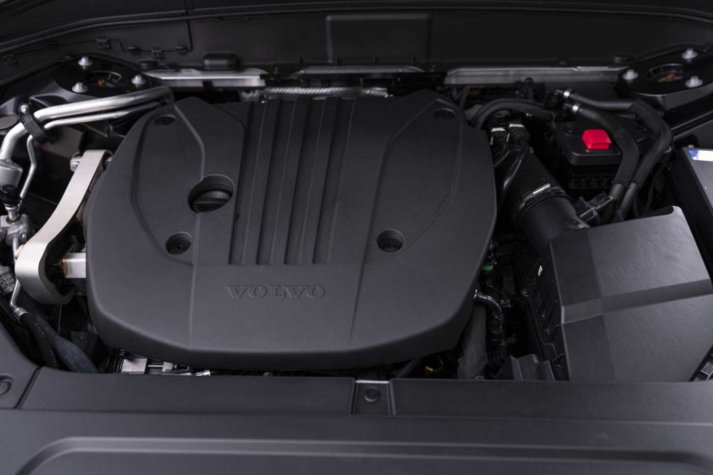Volvo  XC90 Plus, B5 Mild Hybrid, Petrol, 7 Seats