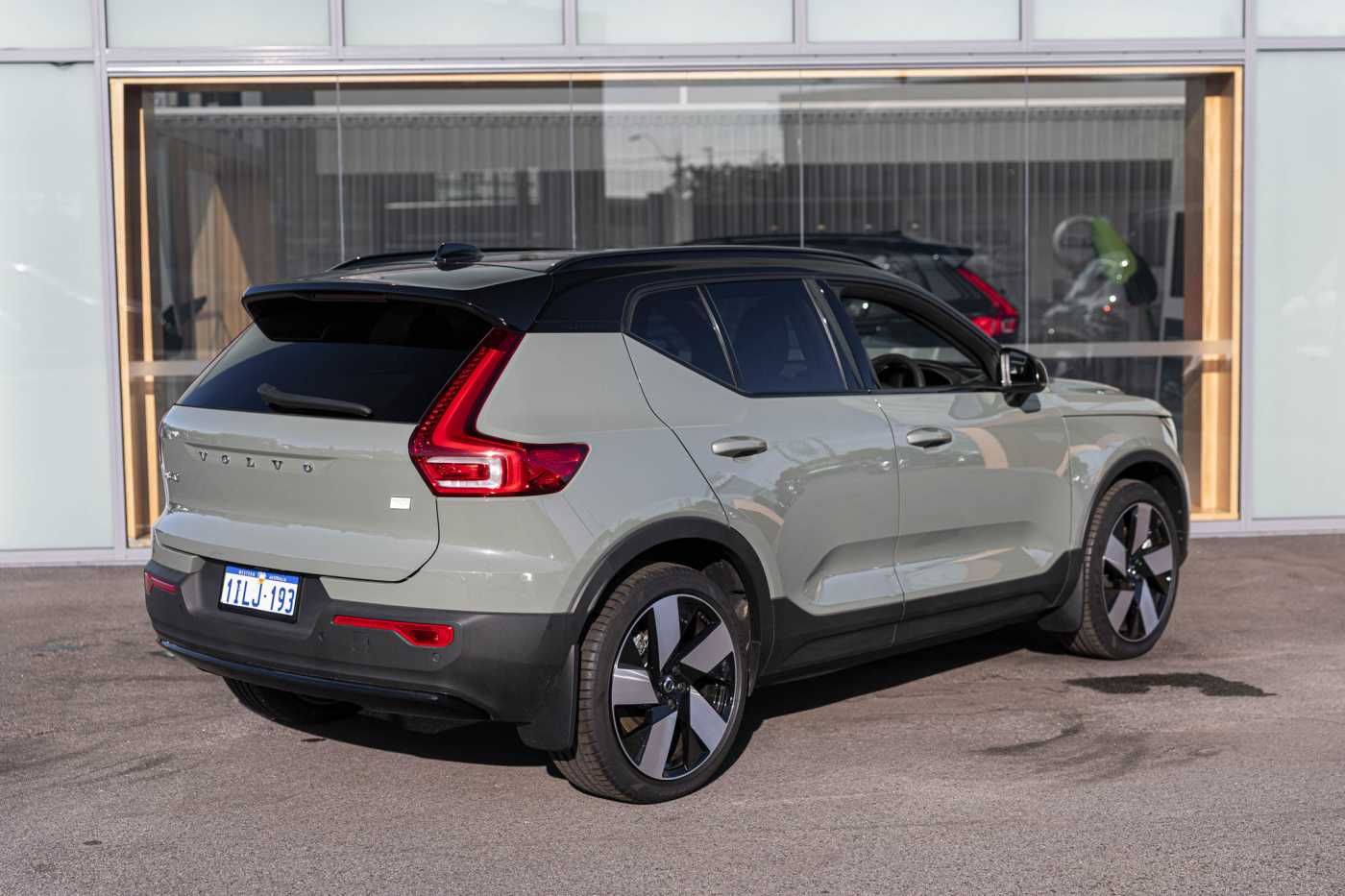 Volvo  XC40 Recharge Ultimate, Twin Motor, Electric