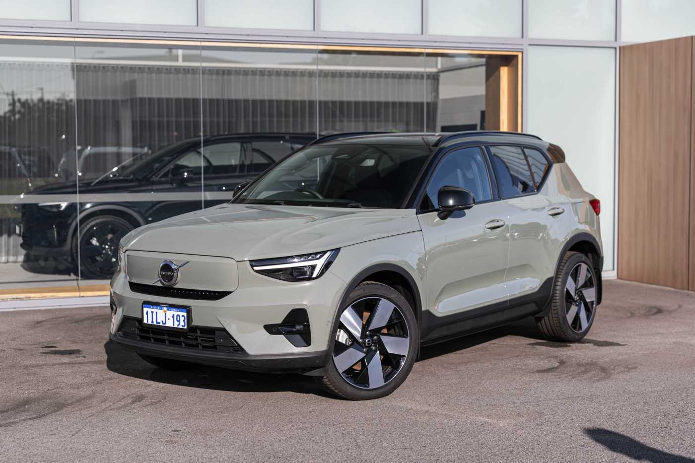 Volvo  XC40 Recharge Ultimate, Twin Motor, Electric