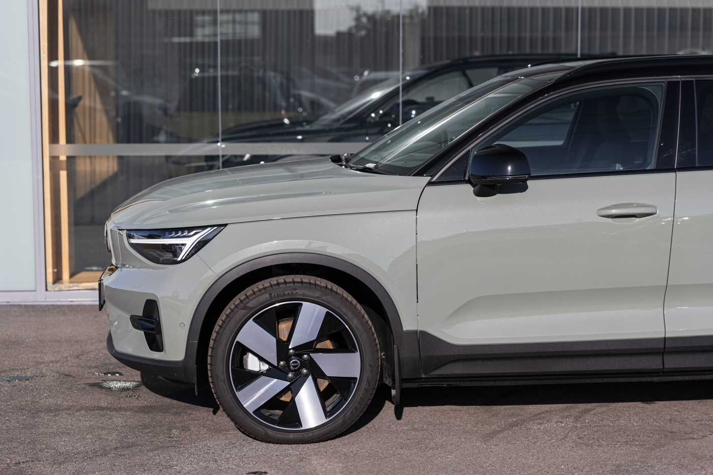 Volvo  XC40 Recharge Ultimate, Twin Motor, Electric