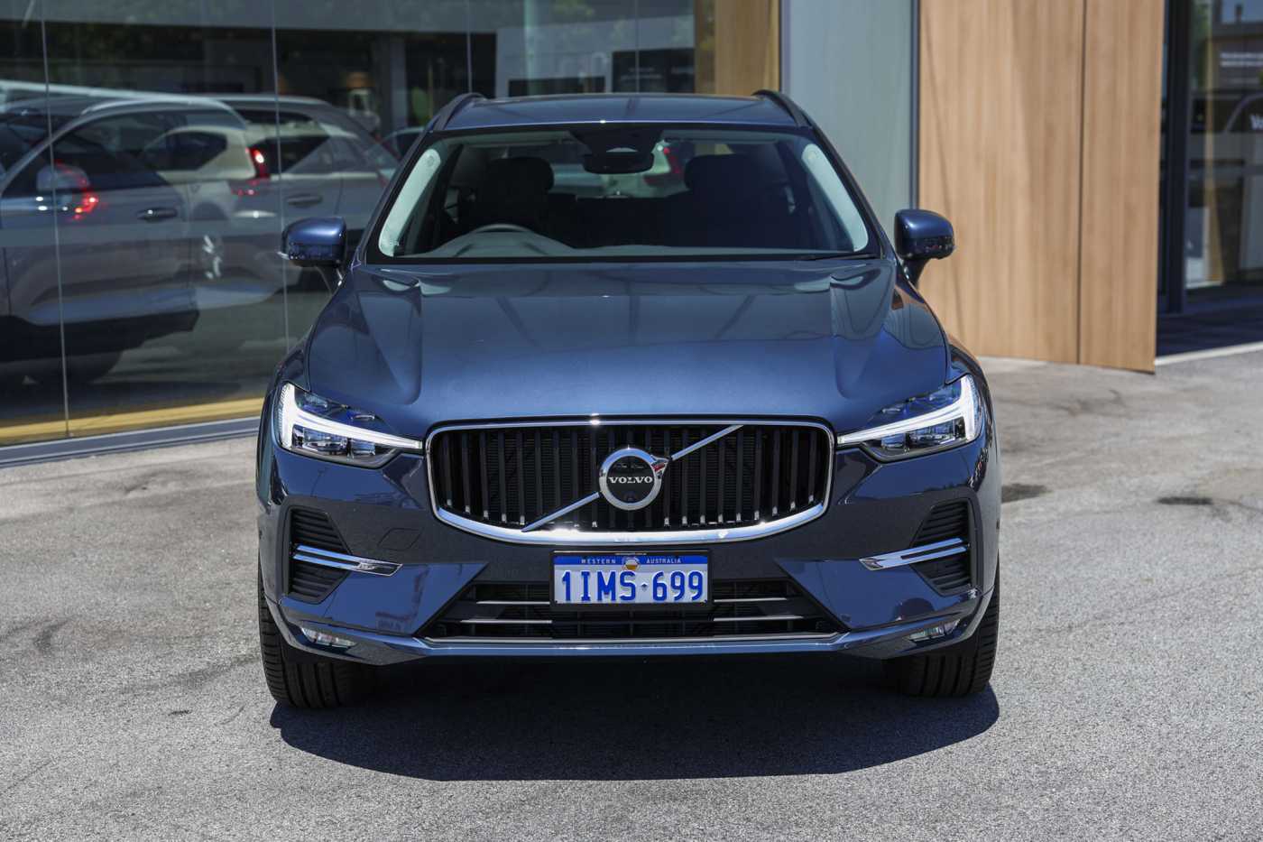 Volvo  XC60 Plus, B5 AWD Mild hybrid, Petrol