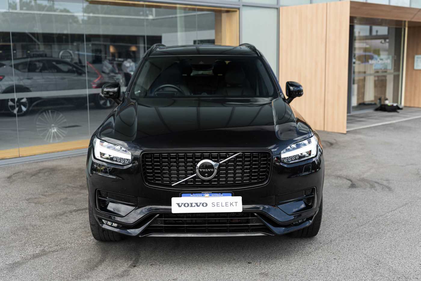 Volvo  XC90 R-Design, B6 AWD mild hybrid, 7 Seats