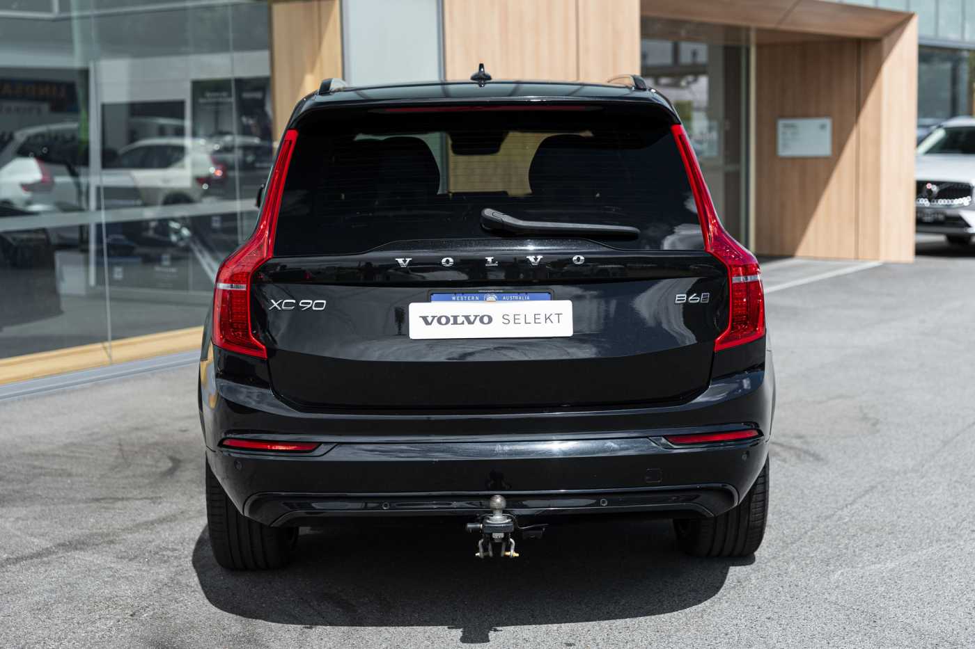 Volvo  XC90 R-Design, B6 AWD mild hybrid, 7 Seats