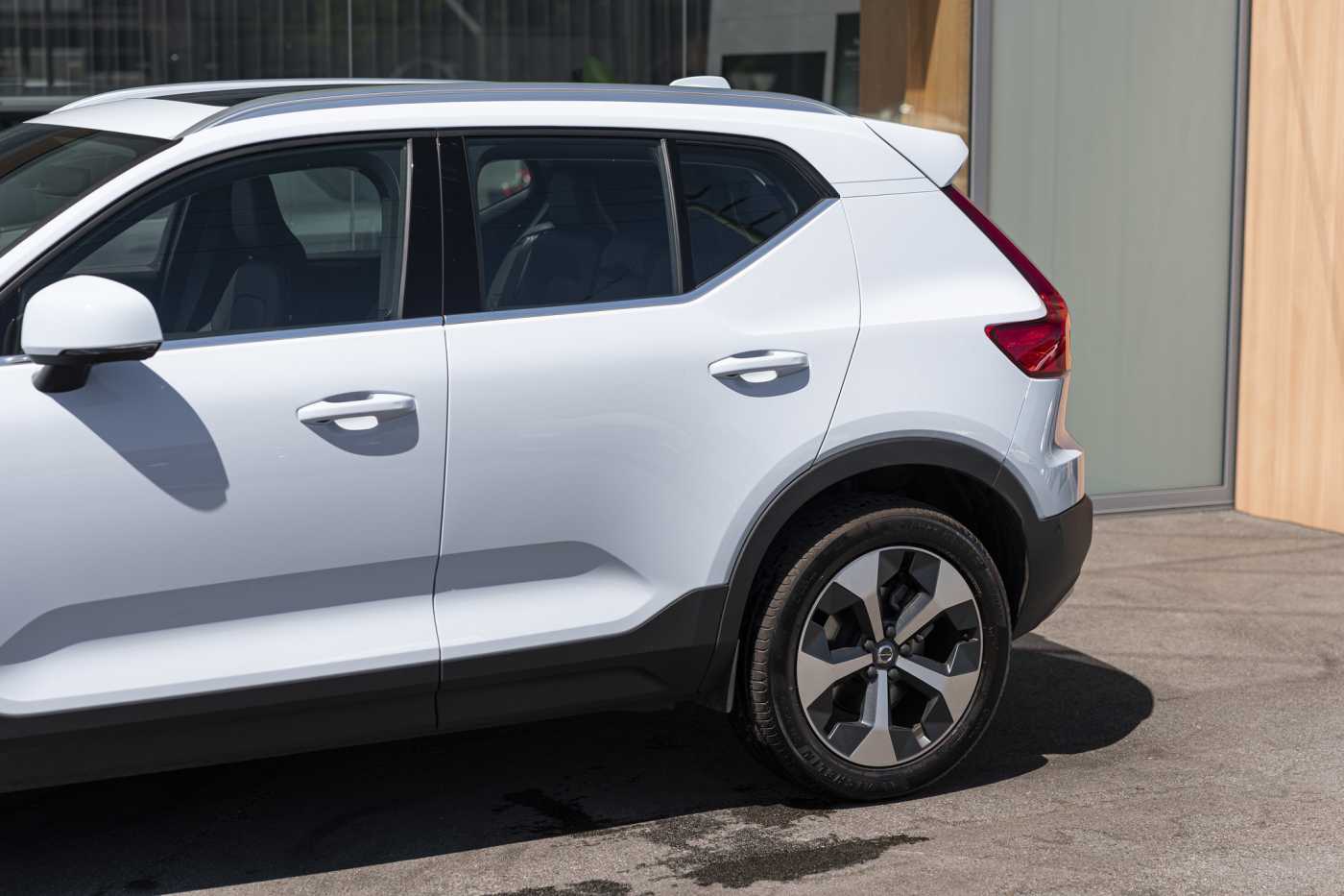 Volvo  XC40 Ultimate, B4 AWD Mild hybrid, Petrol, Bright