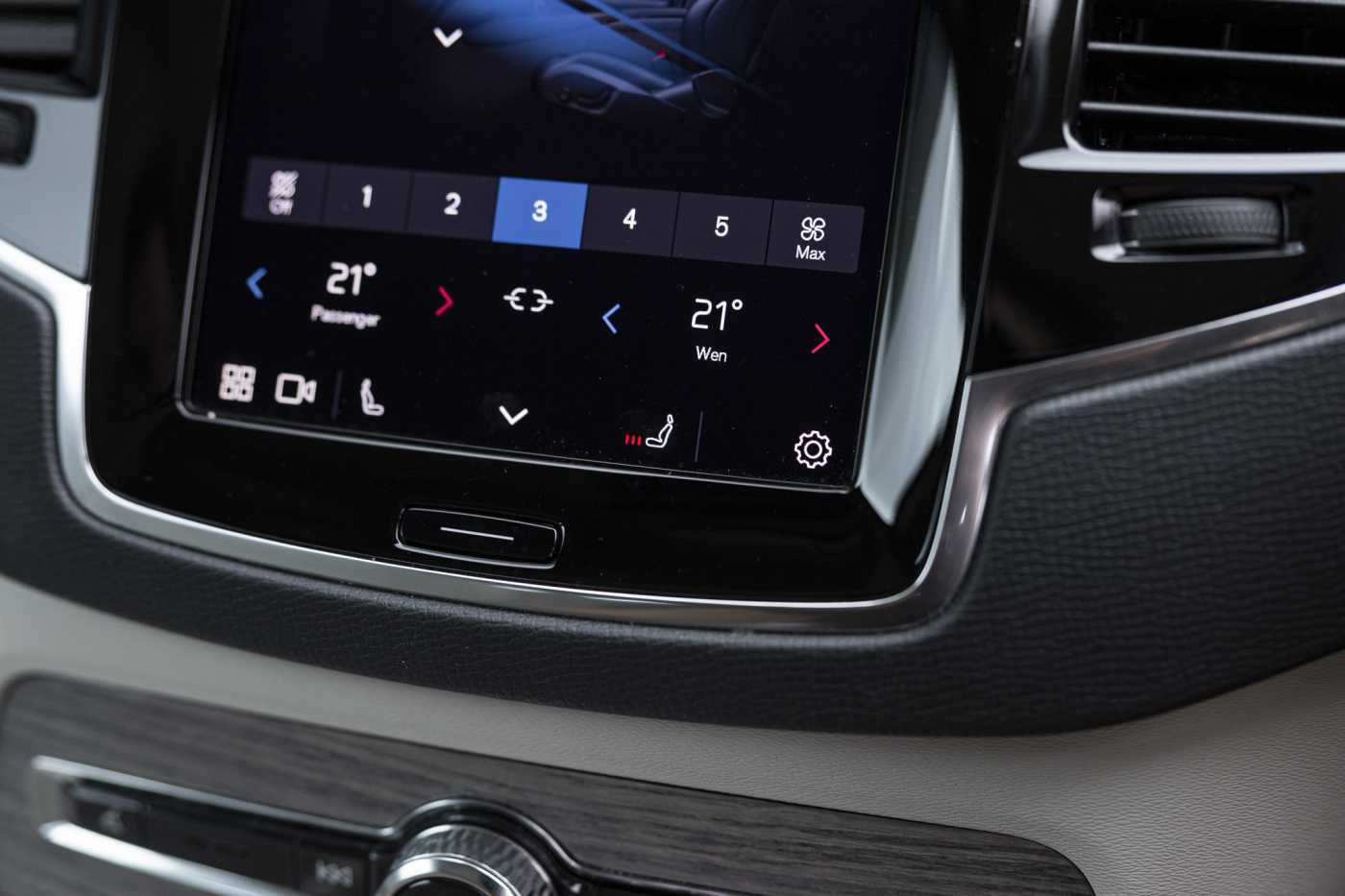 Volvo  XC90 Plus, B5 Mild Hybrid, Petrol, 7 Seats