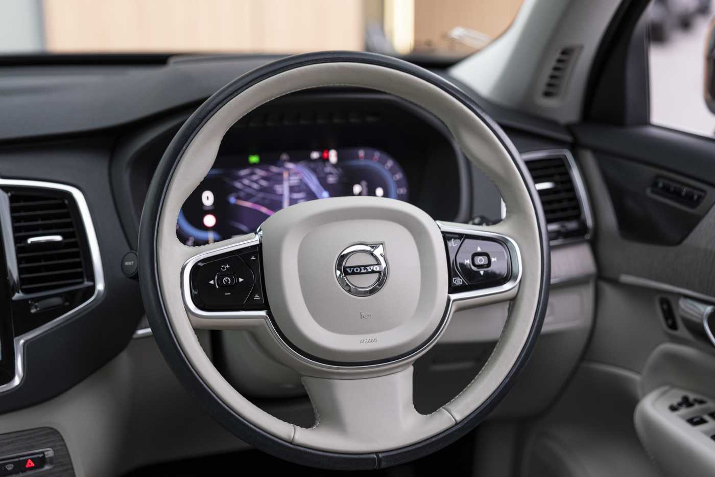 Volvo  XC90 Plus, B5 Mild Hybrid, Petrol, 7 Seats