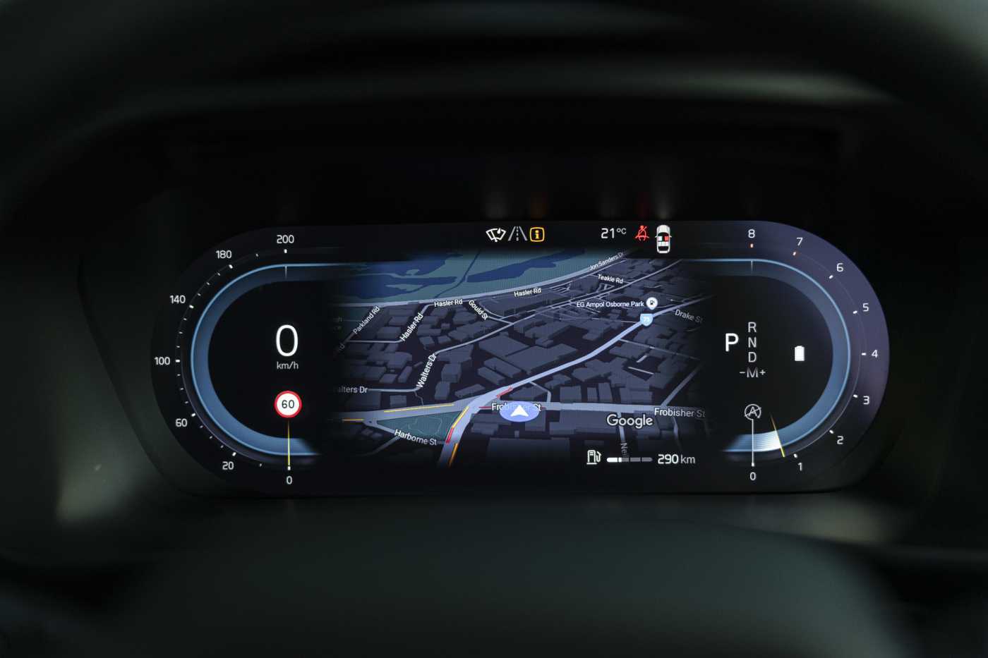 Volvo  XC40 Plus, B4 Mild Hybrid, Petrol
