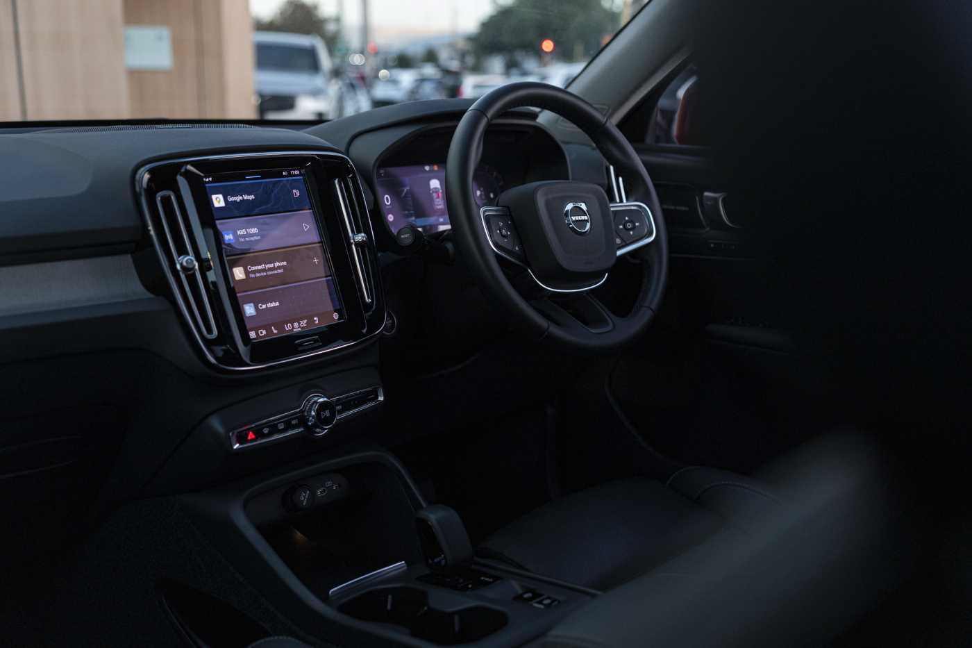 Volvo  XC40 Plus, B4 Mild Hybrid, Petrol