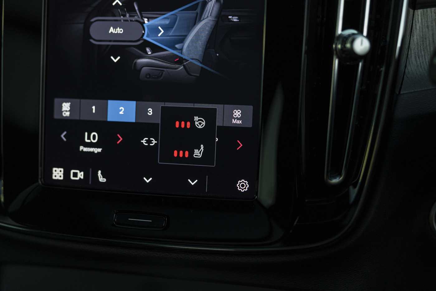 Volvo  XC40 Plus, B4 Mild Hybrid, Petrol