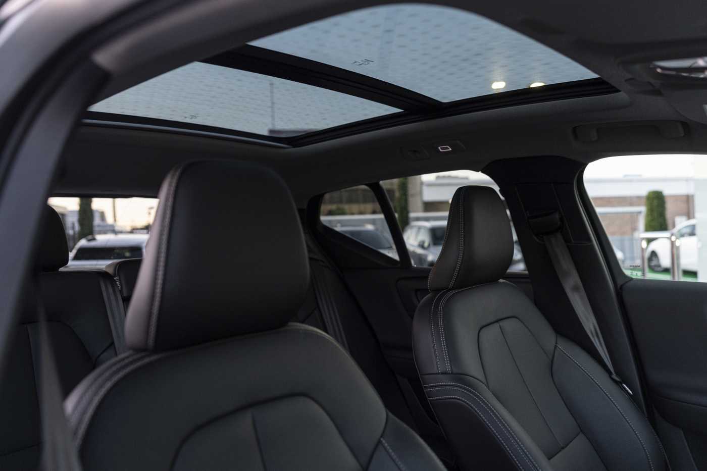 Volvo  XC40 Plus, B4 Mild Hybrid, Petrol