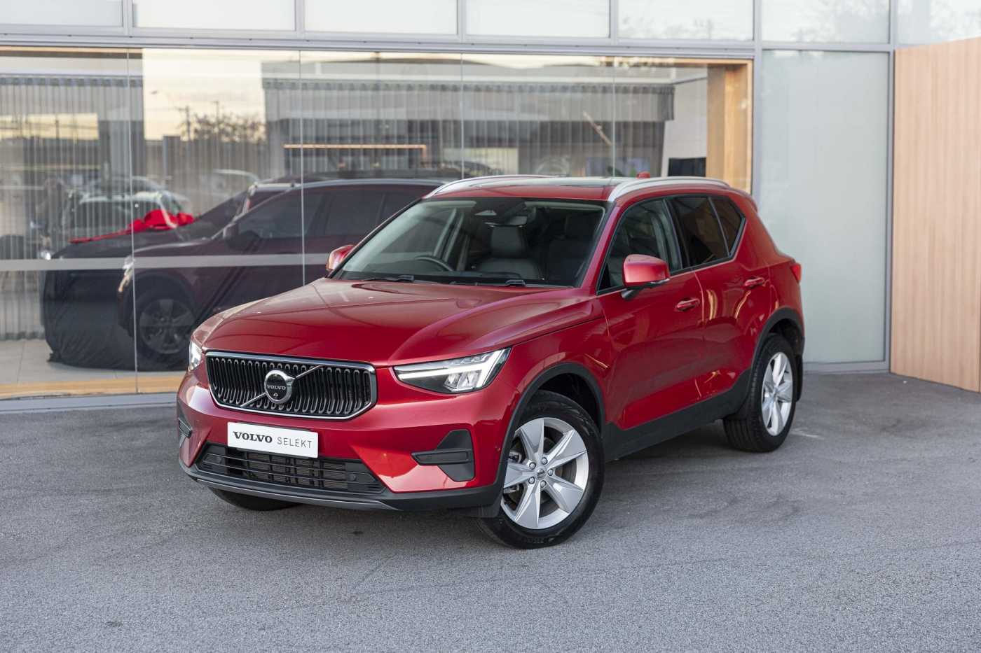 Volvo  XC40 Plus, B4 Mild Hybrid, Petrol