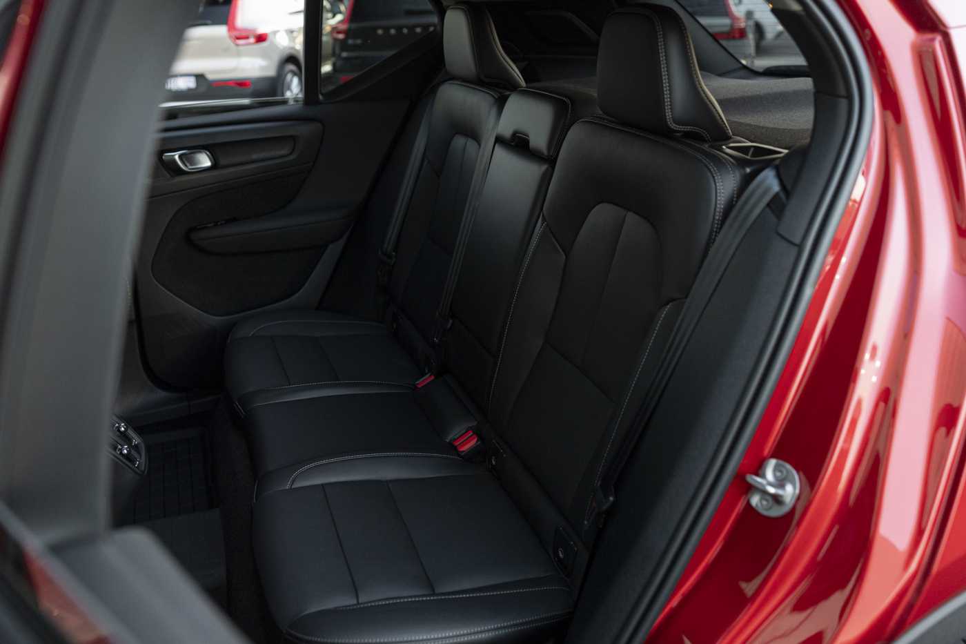 Volvo  XC40 Plus, B4 Mild Hybrid, Petrol