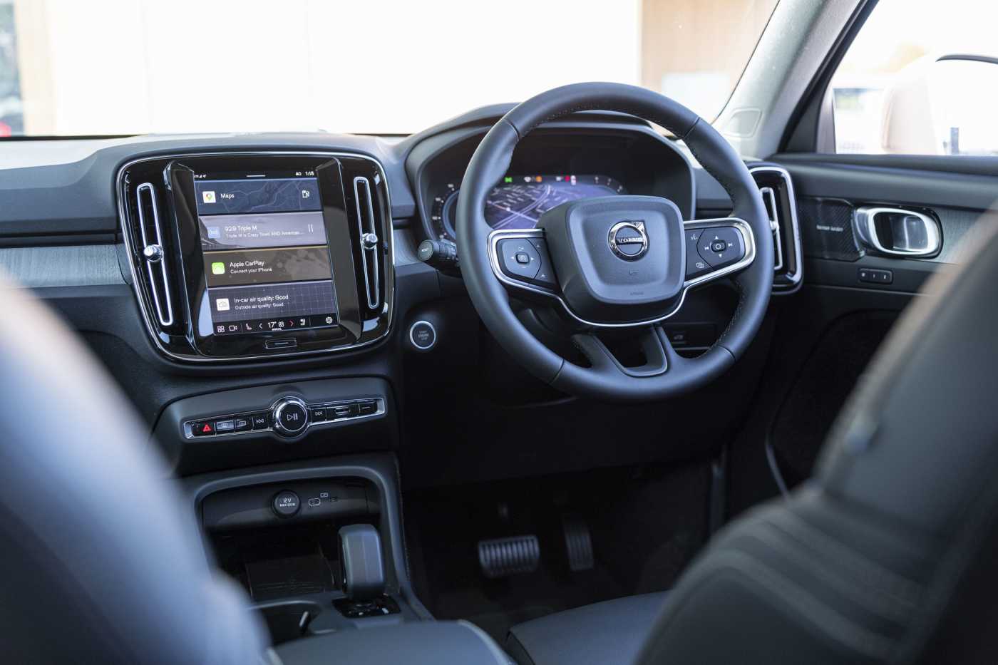 Volvo  XC40 Plus, B4 Mild hybrid, Petrol