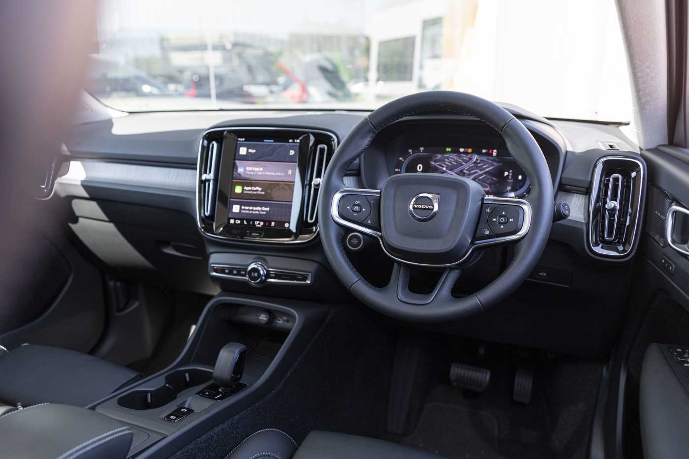 Volvo  XC40 Plus, B4 Mild hybrid, Petrol
