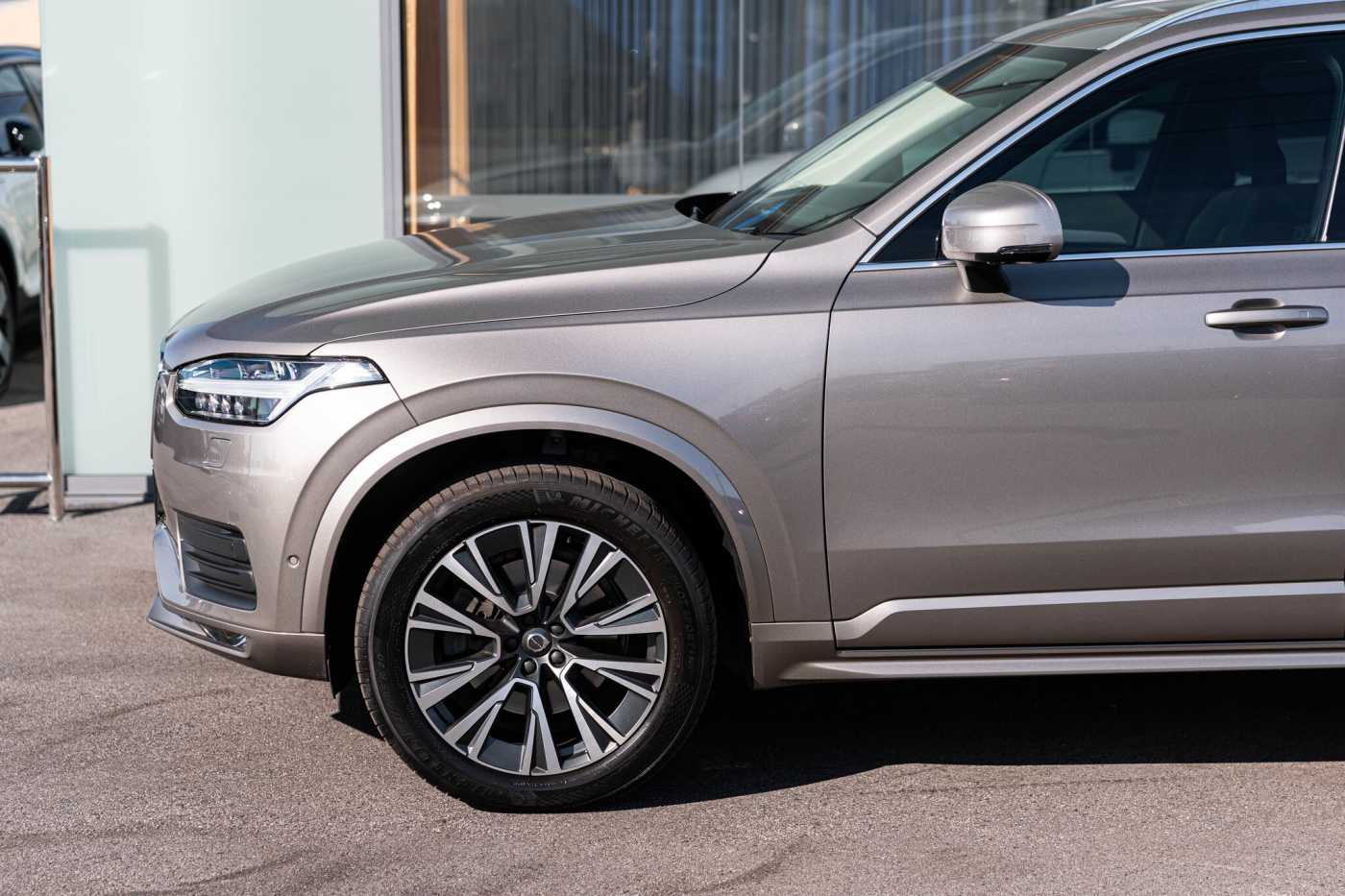Volvo  XC90 D5 Momentum AWD