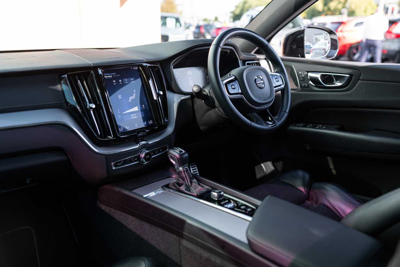 Volvo  XC60 D5 R-Design AWD