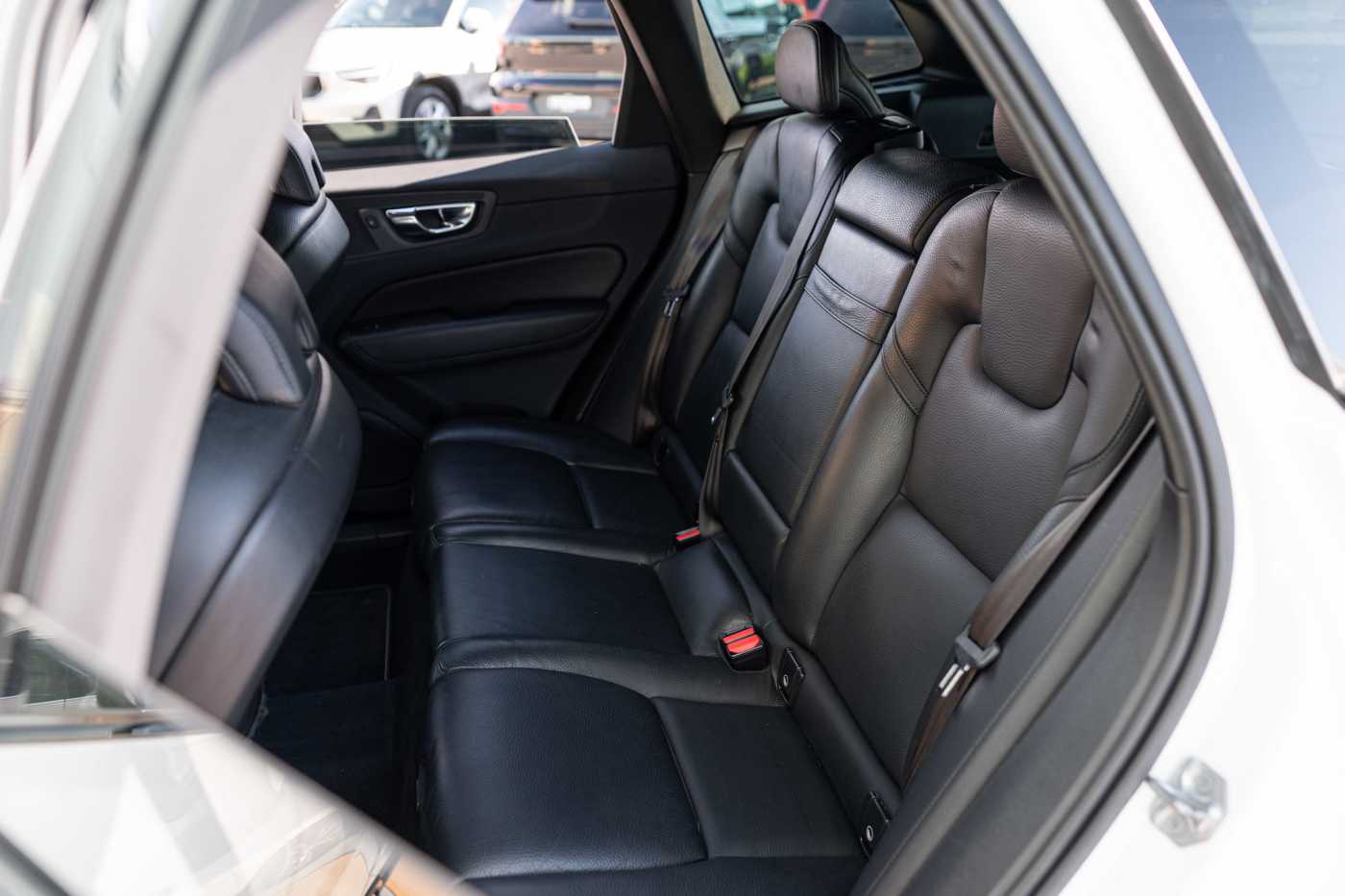 Volvo  XC60 D5 R-Design AWD