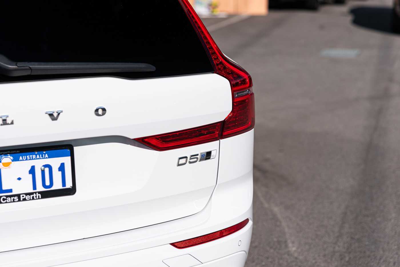 Volvo  XC60 D5 R-Design AWD