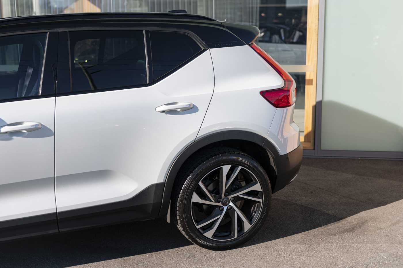 Volvo  XC40 T5 R-Design AWD